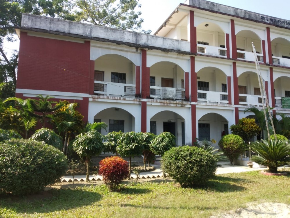 Slider Image of Hazera Sultan High School