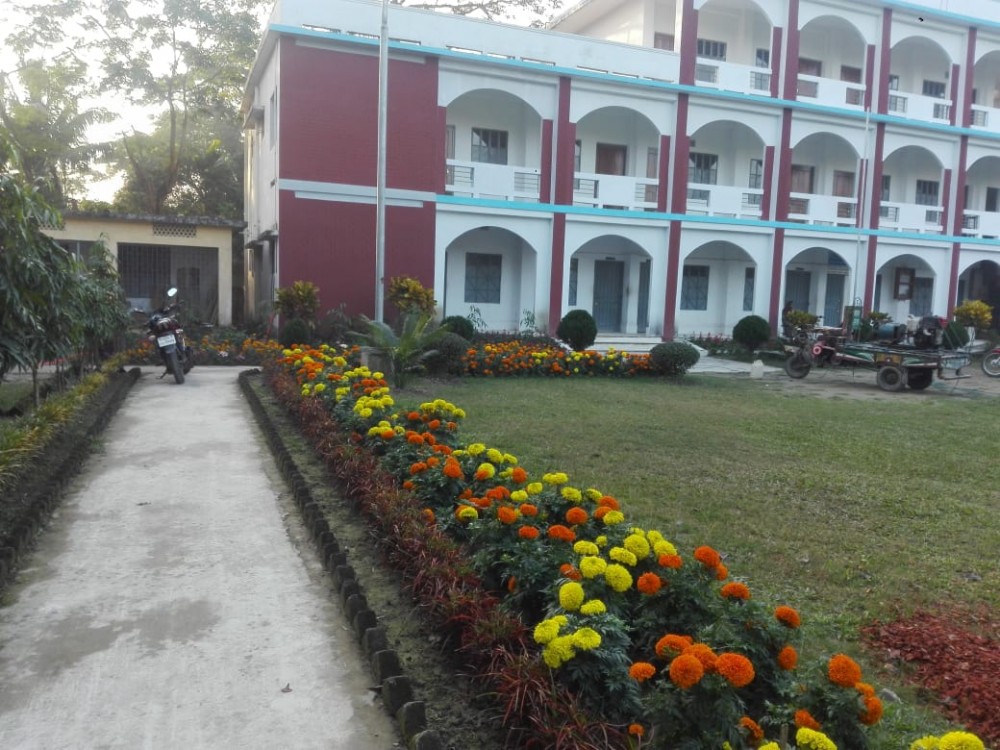 Slider Image of Hazera Sultan High School