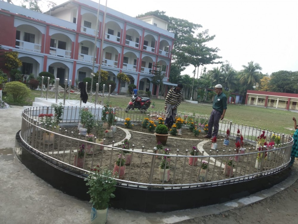 Slider Image of Hazera Sultan High School