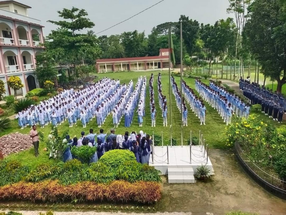 Slider Image of Hazera Sultan High School